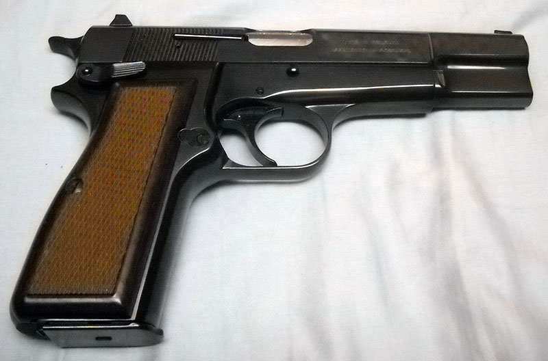 Browning Hi-Power, right side
